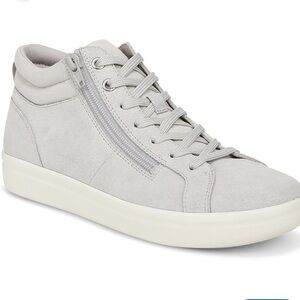 Vionic Rosemont Suede Side-Zip Casual Sneakers Vapor Grey size 9 Wide